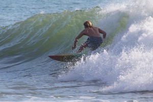 Arugambay-&-Surfers-(10)