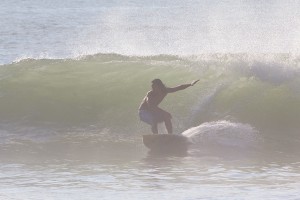 Arugambay-&-Surfers-(7)